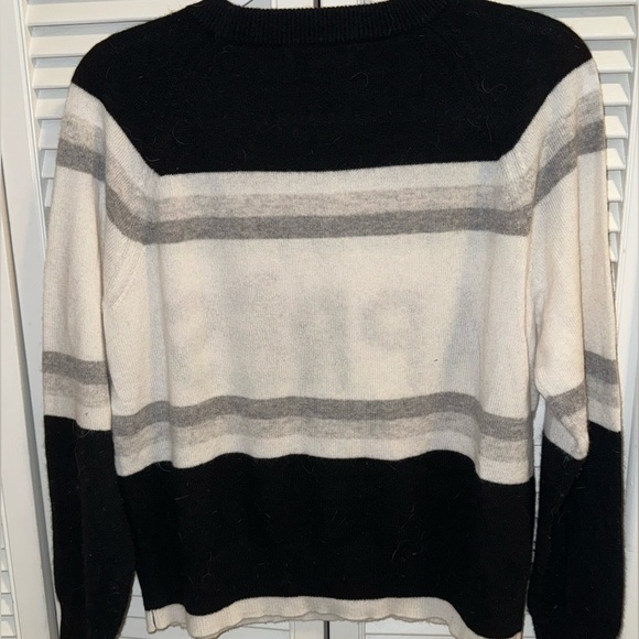 White + Warren Cashmere Apres Crew Black/White/Grey Size Medium - Picture 3 of 3